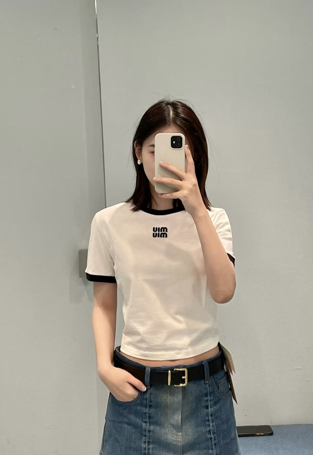 #MiuMi♡²⁶撞色罗纹领字母T恤｜ 三色可选 撞色圆领 立体刺绣 高支棉亲肤透气 白棕/橄榄棕/酒红