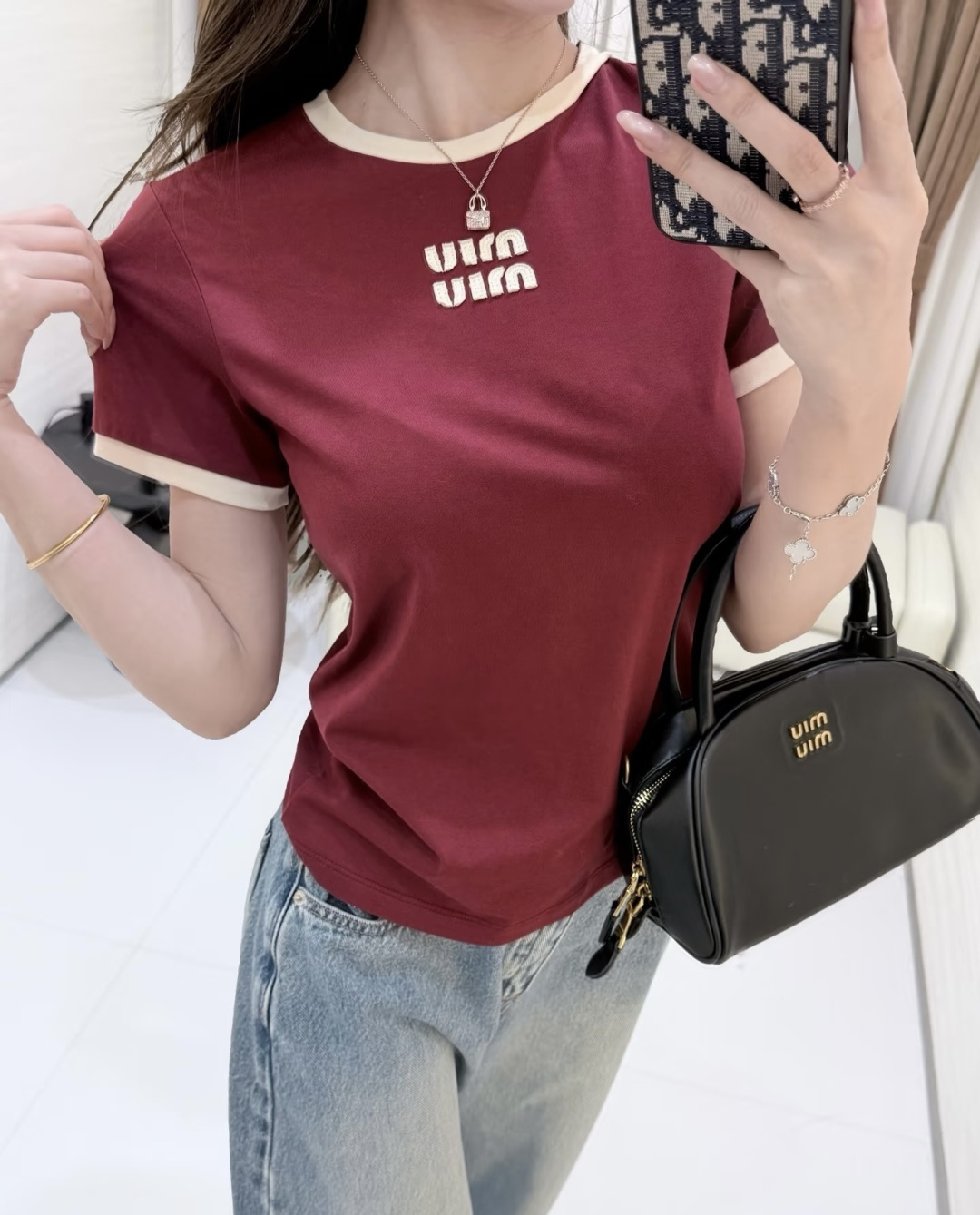 #MiuMi♡²⁶撞色罗纹领字母T恤｜ 三色可选 撞色圆领 立体刺绣 高支棉亲肤透气 白棕/橄榄棕/酒红