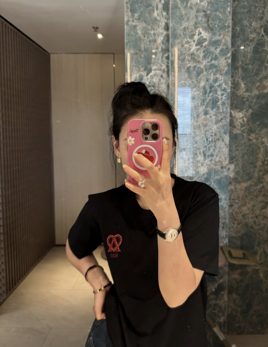 #AMI²⁶重工T恤 手工烫钻双爱心A标 把精致感拉满 低调又显贵 高支纯棉 软乎乎的巨亲肤 夏天穿完全