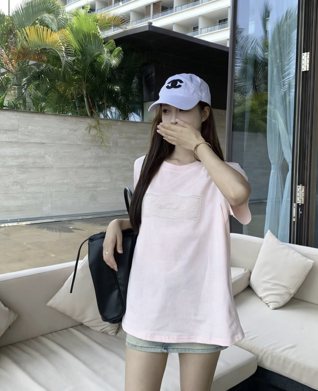 #CHANE♡²⁶ss浮雕刺绣T恤 把“高级感”焊在身上的夏日本命上衣✨定染纯棉面料 软糯亲肤 胸口立体