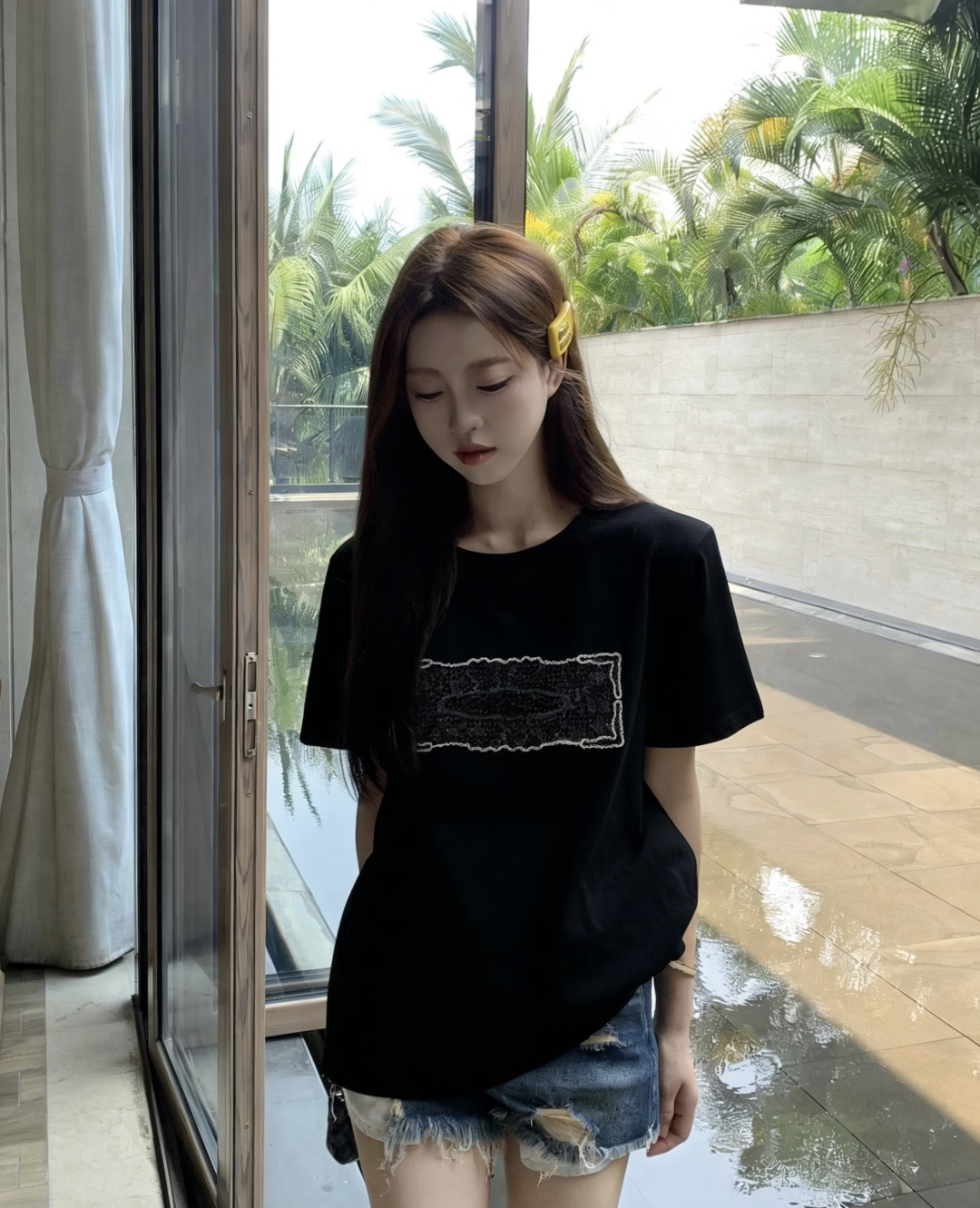 #CHANE♡²⁶ss浮雕刺绣T恤 把“高级感”焊在身上的夏日本命上衣✨定染纯棉面料 软糯亲肤 胸口立体