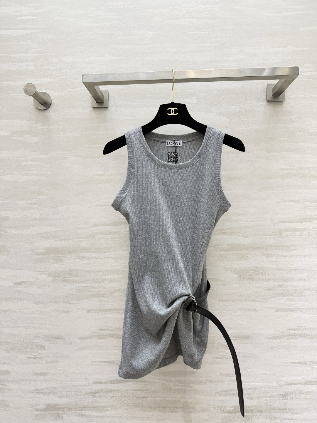 #Loew♡²⁶坑条背心 自带腰带 显瘦封神！松弛感穿搭天花板✨灰/黑两色封神！超级百搭不挑人！高品质定
