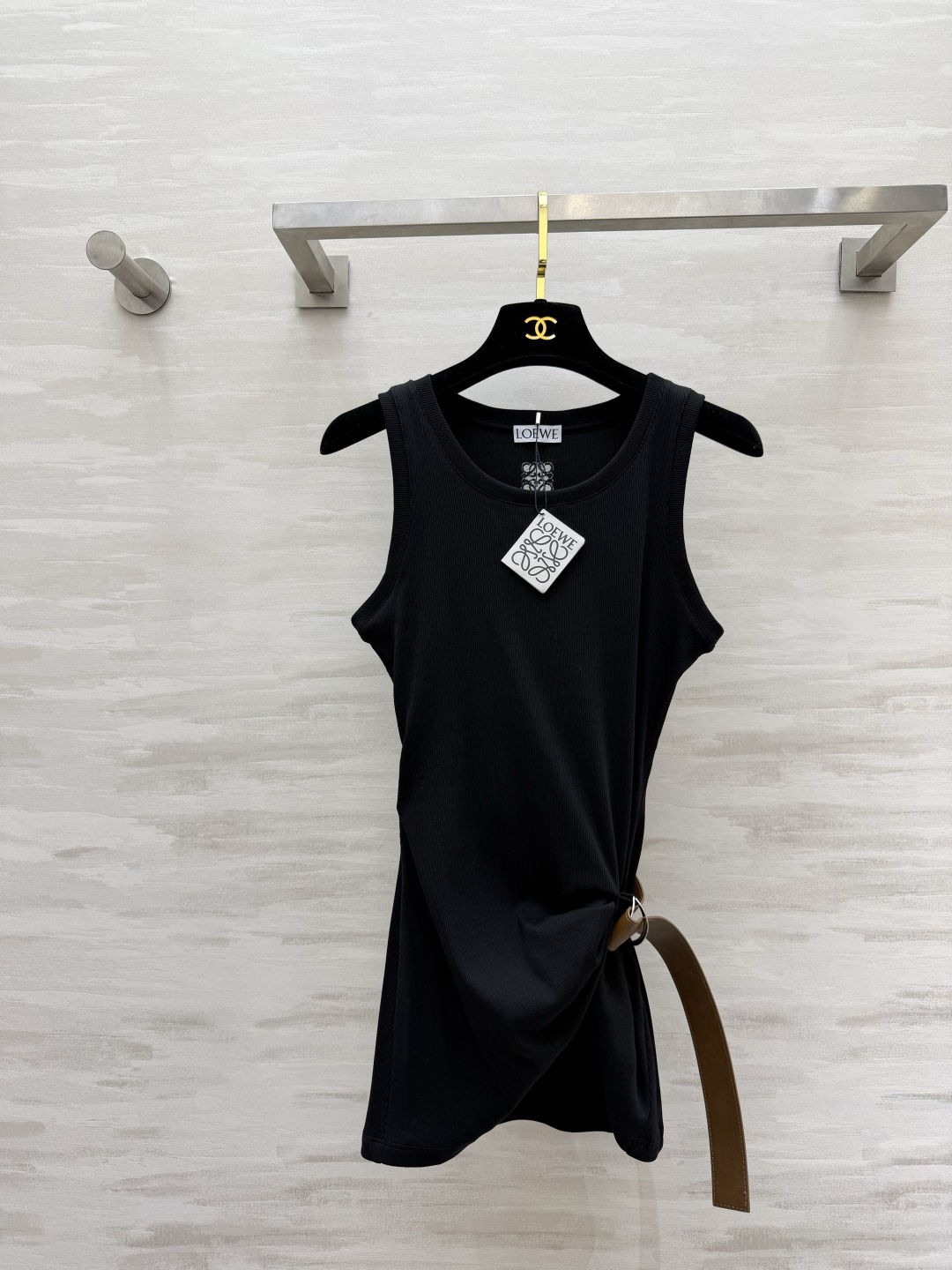 #Loew♡²⁶坑条背心 自带腰带 显瘦封神！松弛感穿搭天花板✨灰/黑两色封神！超级百搭不挑人！高品质定