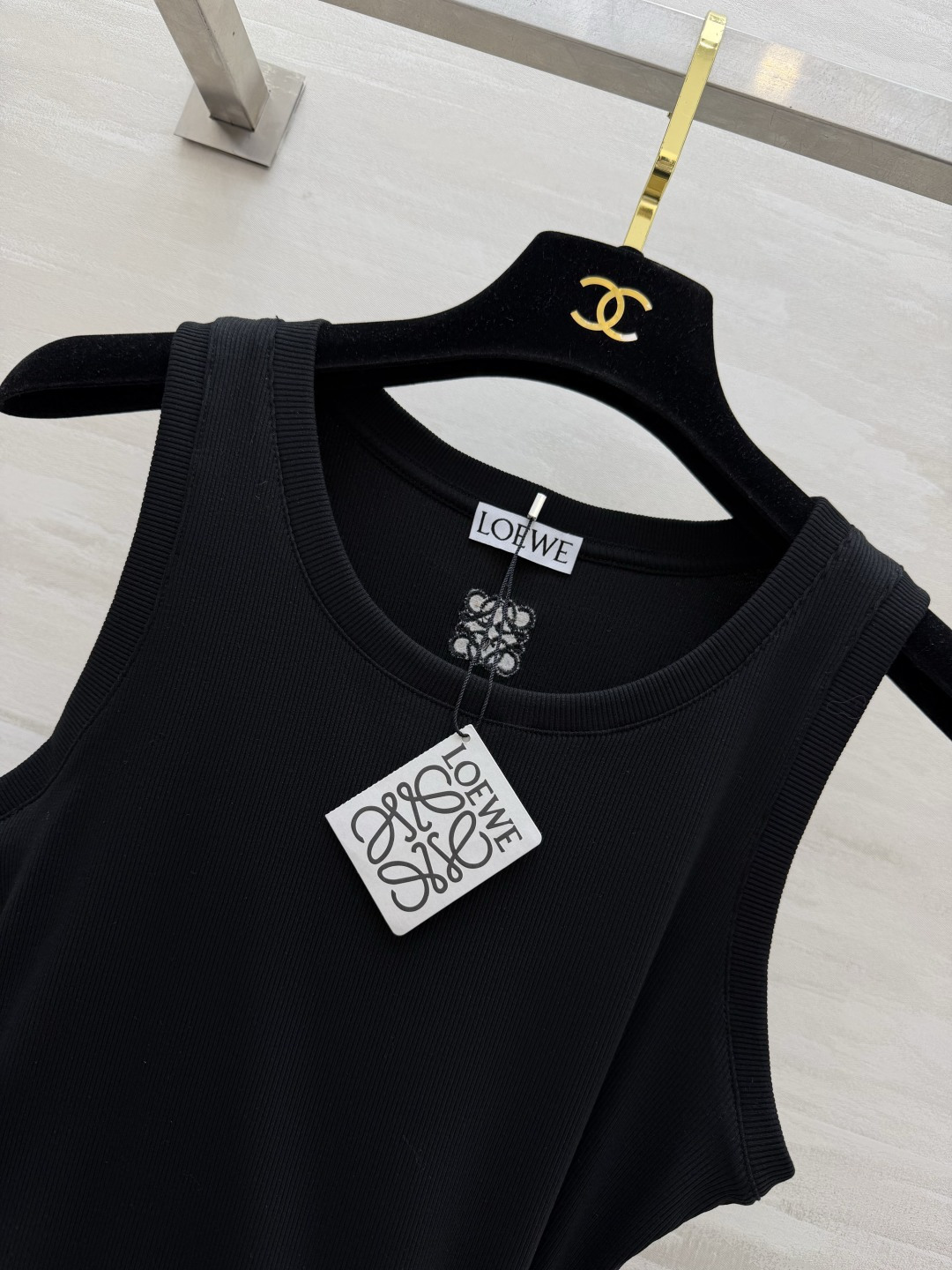 #Loew♡²⁶坑条背心 自带腰带 显瘦封神！松弛感穿搭天花板✨灰/黑两色封神！超级百搭不挑人！高品质定