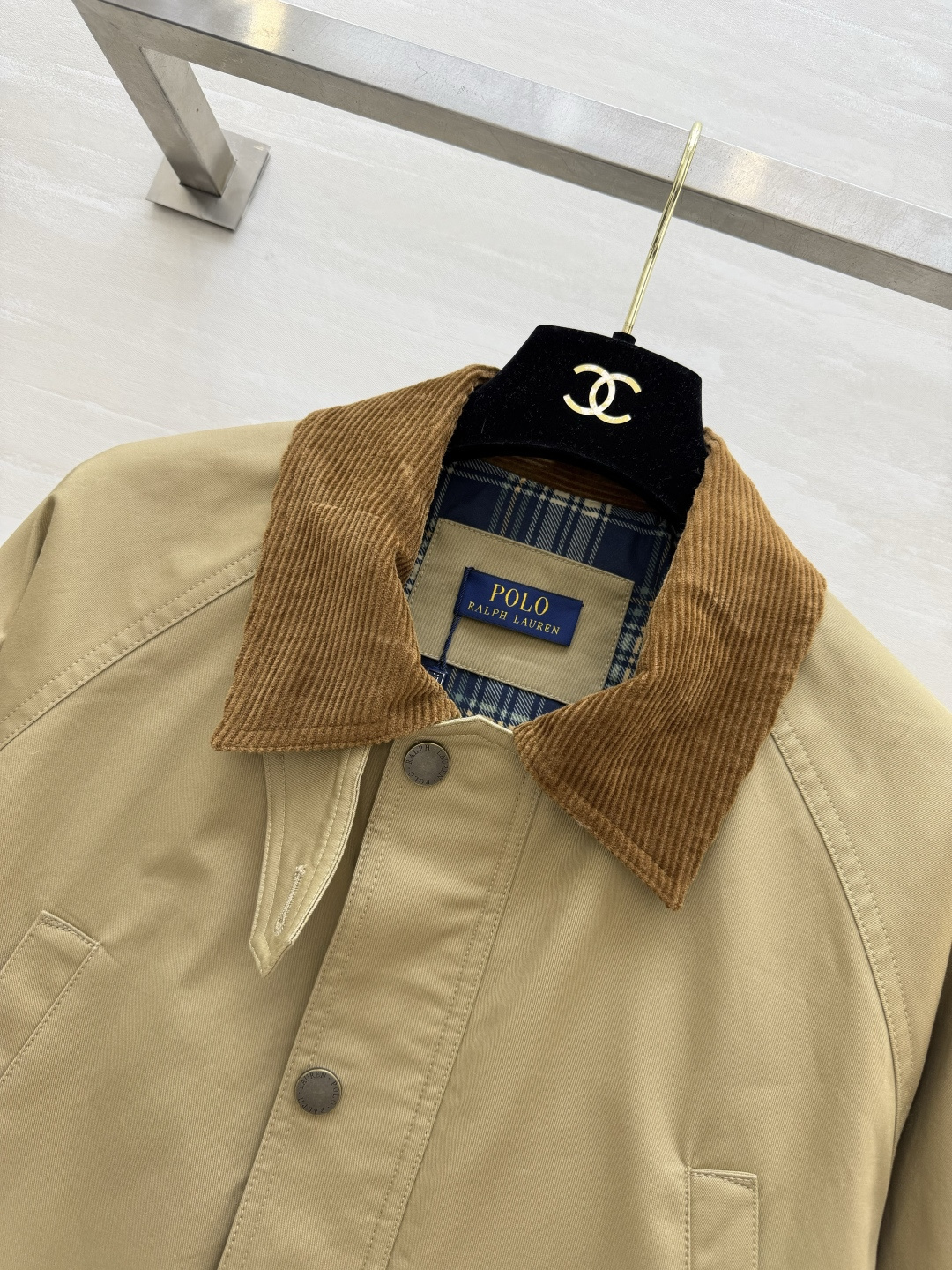#Ralph Laur♡²⁶ss卡其色灯芯绒领夹克 美式老钱风 经典猎装版型 灯芯绒撞色领 复古感拉满 
