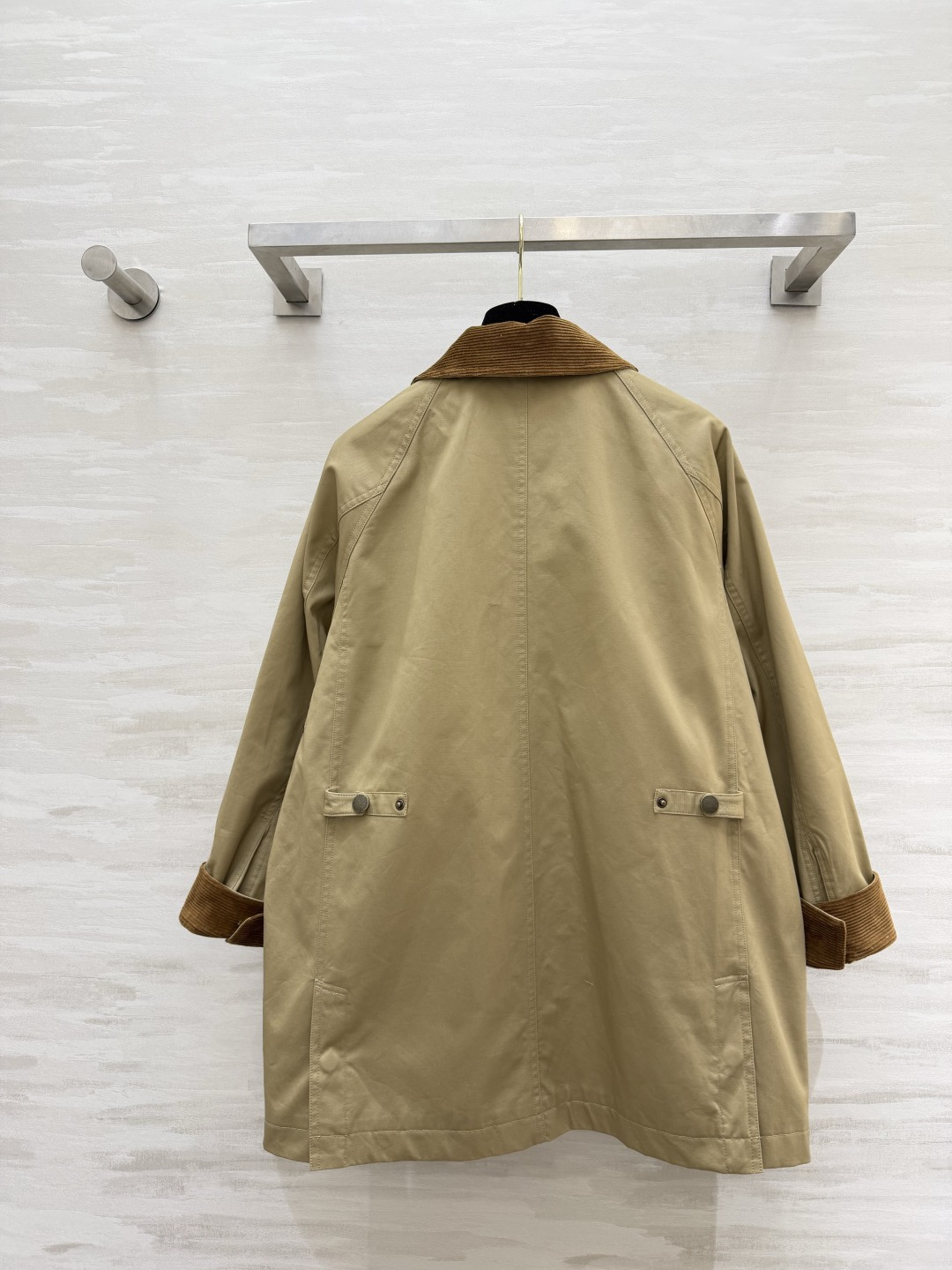 #Ralph Laur♡²⁶ss卡其色灯芯绒领夹克 美式老钱风 经典猎装版型 灯芯绒撞色领 复古感拉满 