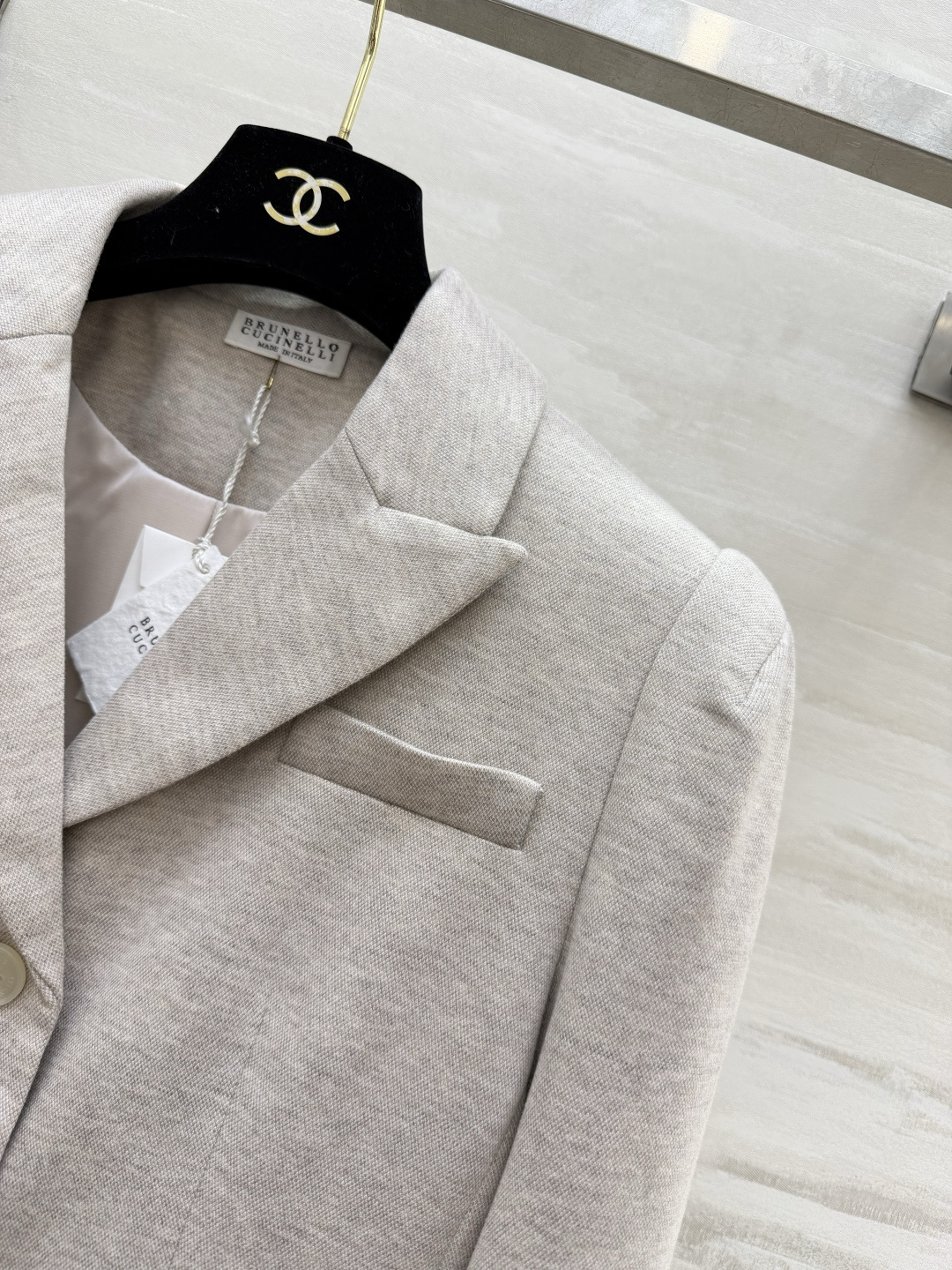#Brunello Cucinell♡²⁶燕麦色收腰西装 「低调奢华」 软糯亲肤的羊绒混纺面料 自带高级