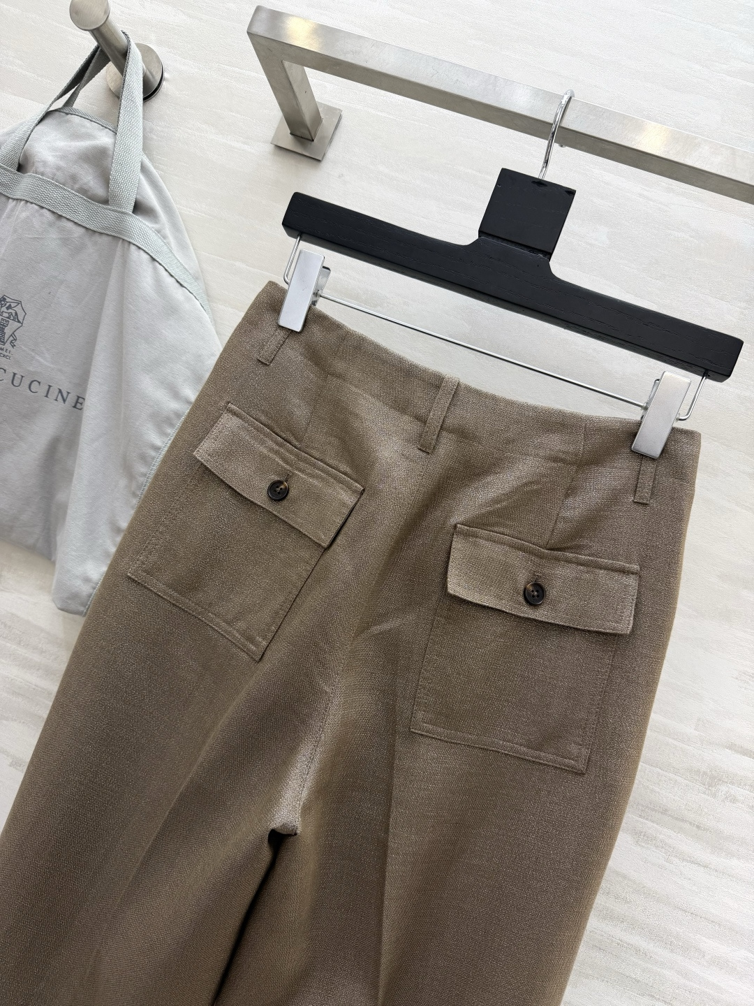 #Brunello Cucinell♡²⁶金棕亚麻阔腿裤 BC老粉一眼沦陷的神仙裤型！自带细闪的亚麻混纺