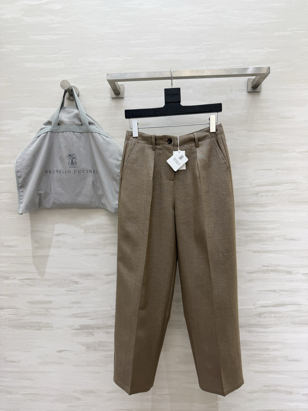 #Brunello Cucinell♡²⁶金棕亚麻阔腿裤 BC老粉一眼沦陷的神仙裤型！自带细闪的亚麻混纺