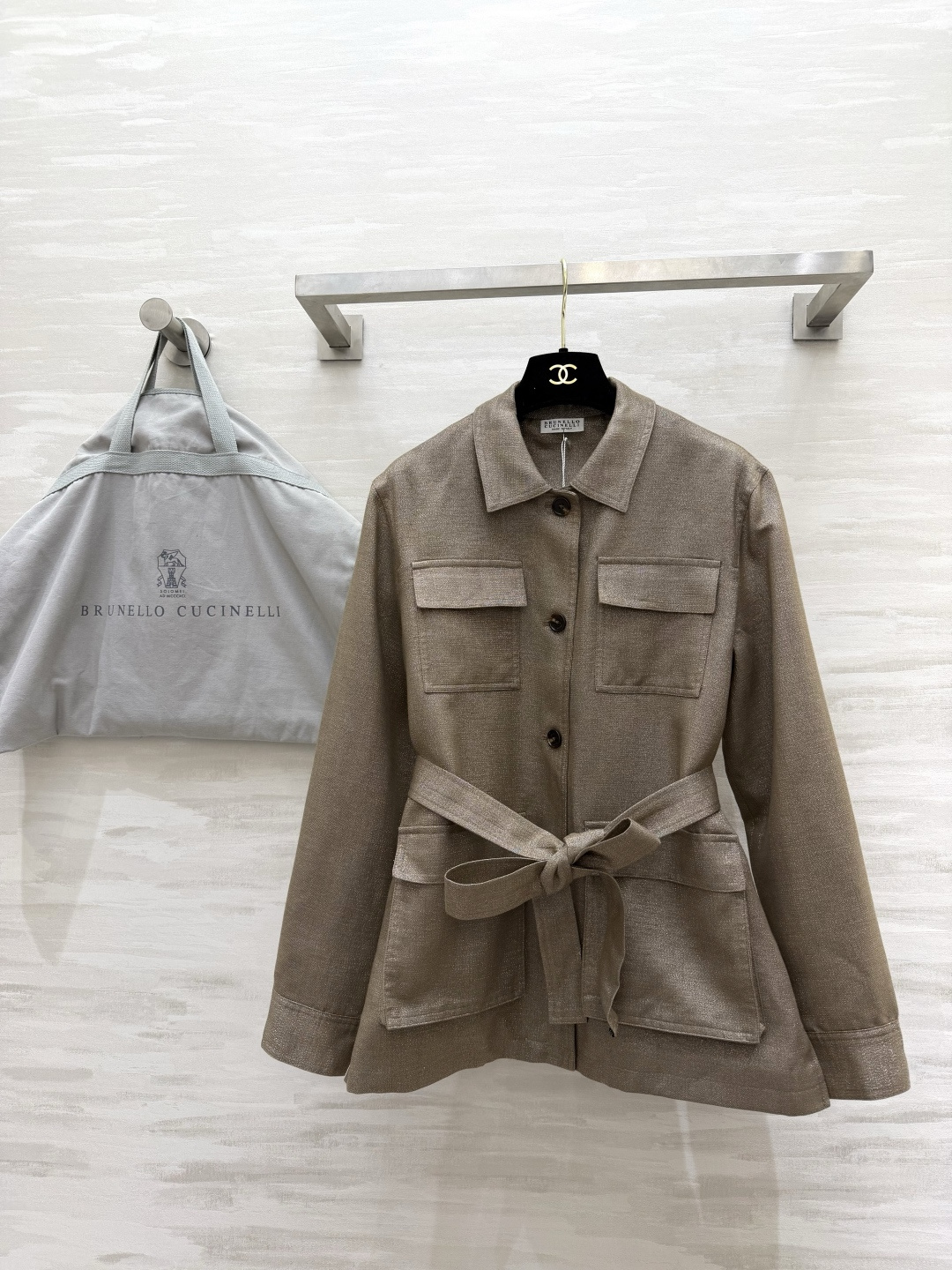 #Brunello Cucinell♡²⁶SS收腰工装夹克 把“低调奢华”焊在身上的一件！自带金棕细闪的