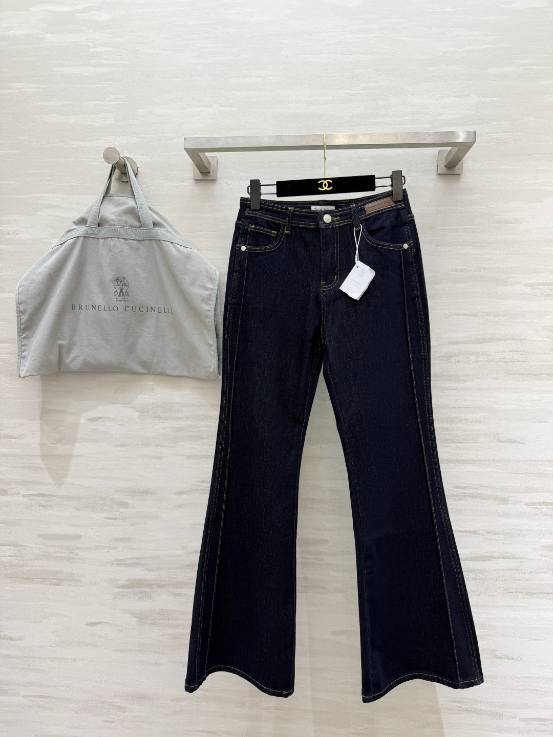✨Brunello Cucinell²⁶中线微喇牛仔裤✨老钱风松弛感 米白/深蓝两色入！高克重牛仔挺括有