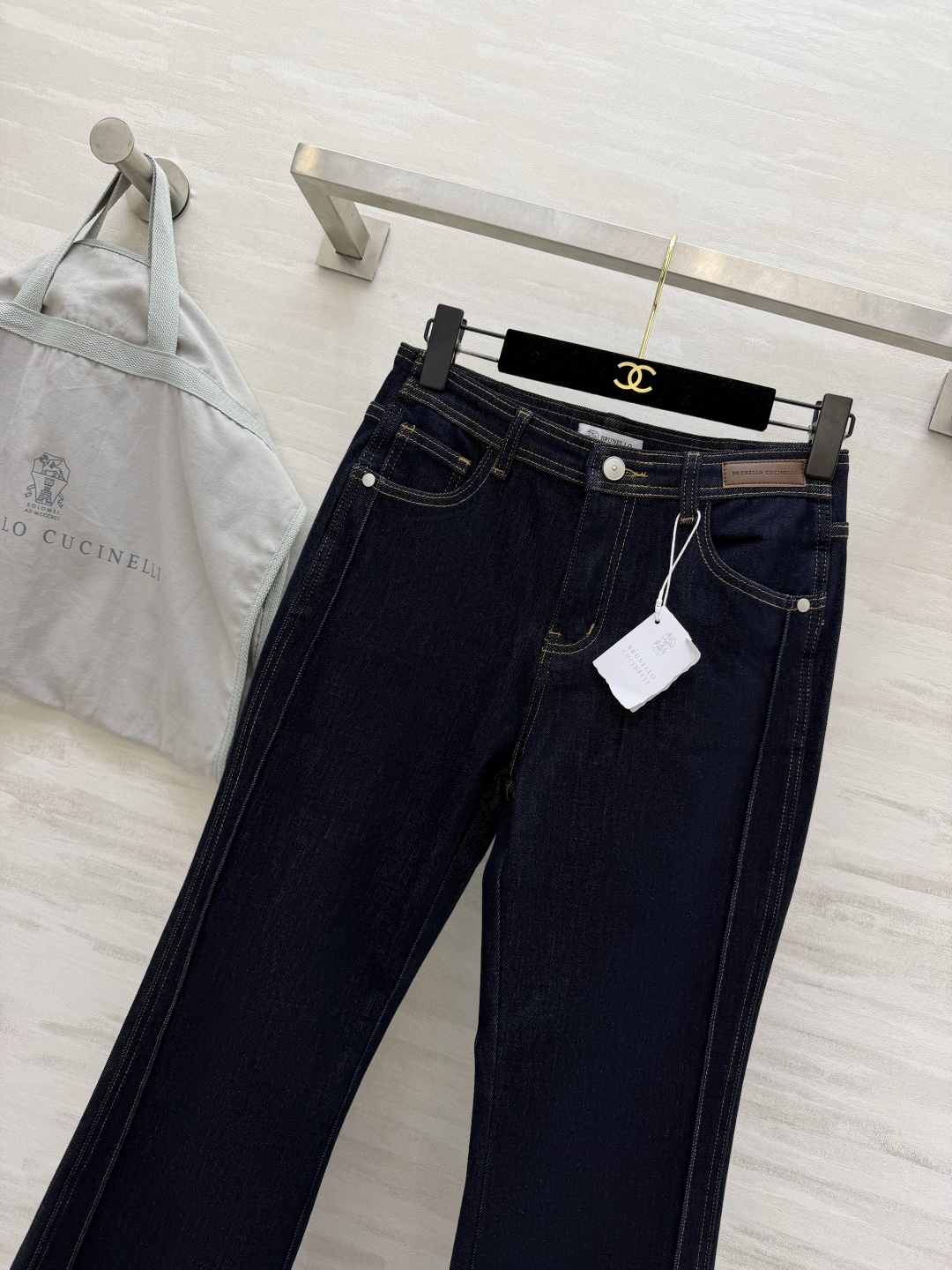 ✨Brunello Cucinell²⁶中线微喇牛仔裤✨老钱风松弛感 米白/深蓝两色入！高克重牛仔挺括有