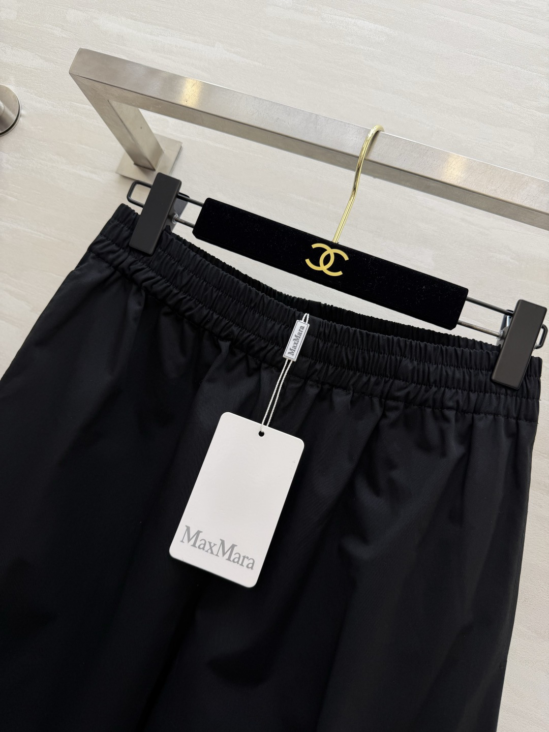 ✨ MaxMara²⁶驼色工装束脚裤｜把老钱风松弛感焊在身上 经典驼色永不过时 自带高级滤镜 挺括透气的