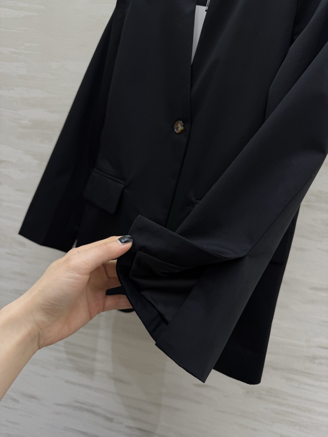 #MaxMara²⁶驼色立领西装｜把老钱风松弛感焊在身上 经典驼色永不过时 自带高级滤镜 利落立领设计修