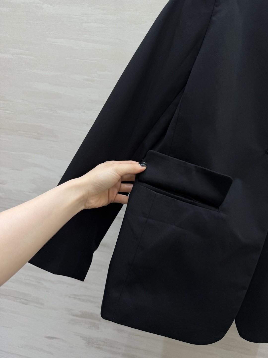 #MaxMara²⁶驼色立领西装｜把老钱风松弛感焊在身上 经典驼色永不过时 自带高级滤镜 利落立领设计修