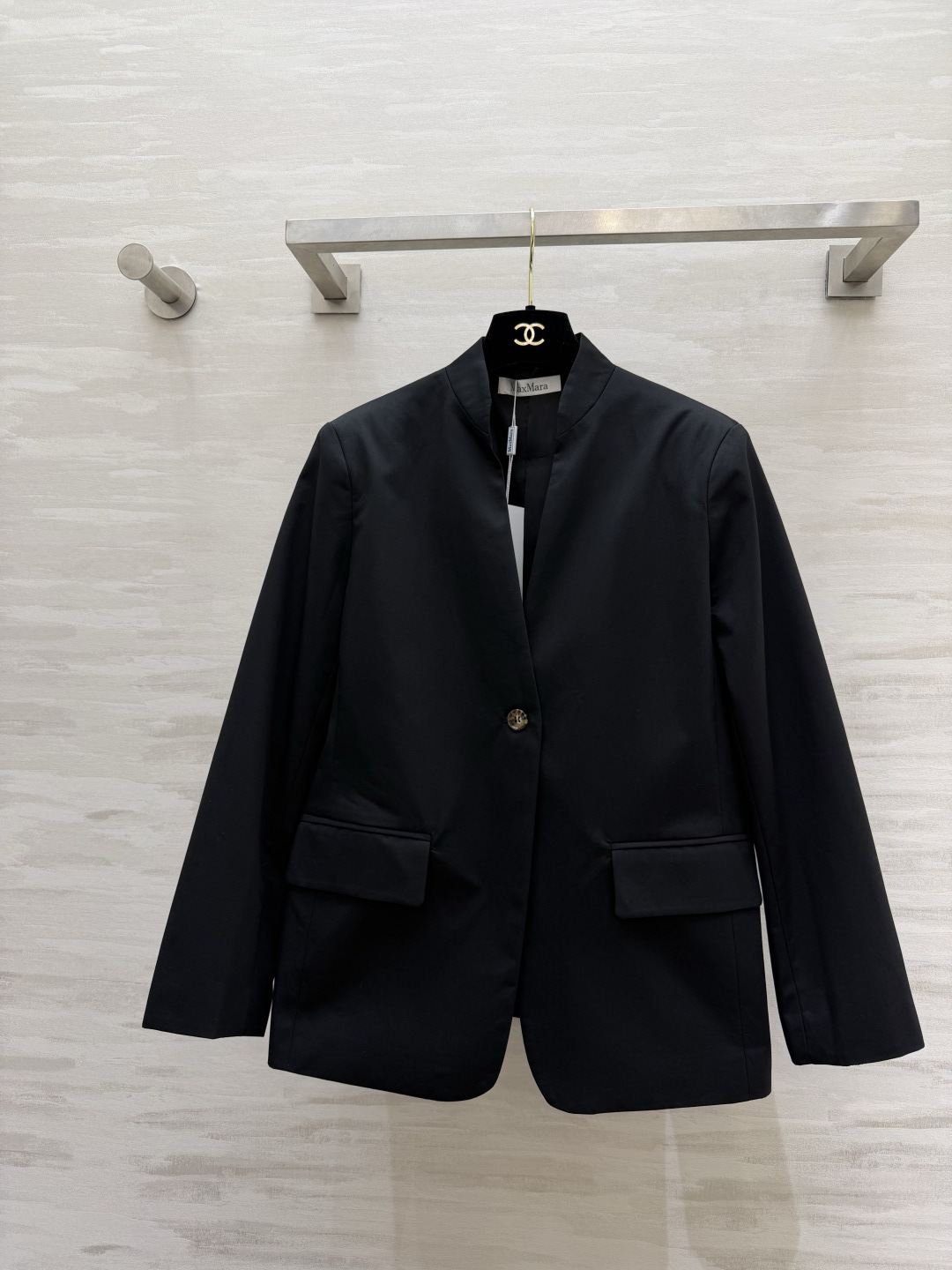 #MaxMara²⁶驼色立领西装｜把老钱风松弛感焊在身上 经典驼色永不过时 自带高级滤镜 利落立领设计修