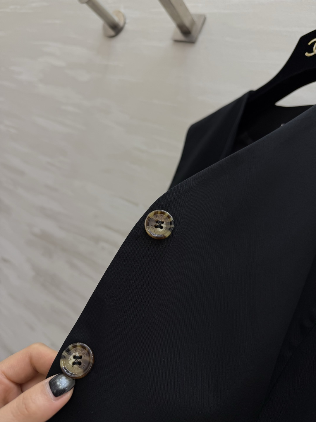 ✨ MaxMara²⁶驼色V领收腰马甲｜把老钱风松弛感焊在身上 经典驼色永不过时 自带高级滤镜 利落V领