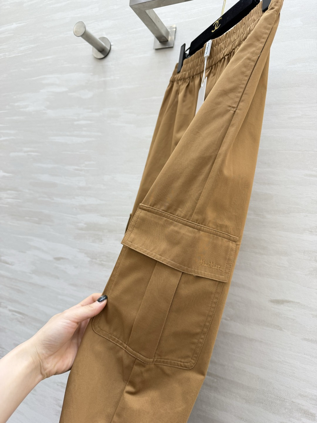 ✨ MaxMara²⁶驼色工装束脚裤｜把老钱风松弛感焊在身上 经典驼色永不过时 自带高级滤镜 挺括透气的
