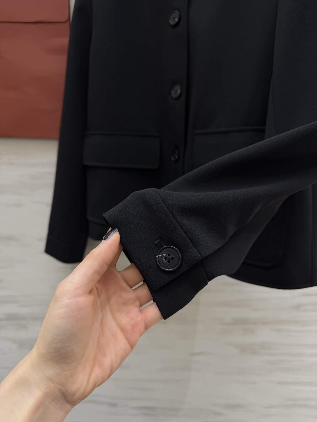 #Loro Pian♡²⁶立领黑外套✨经典永不过时 立领显气场 开模定制logo牛角扣 质感拉满闭眼入 