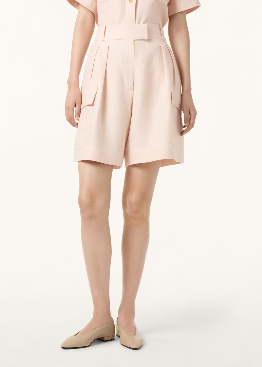 #Loro Pian♡²⁶淡粉工装短裤✨温柔粉调 贵气拉满A字阔腿 藏肉显瘦高腰设计 秒变大长腿通勤约会