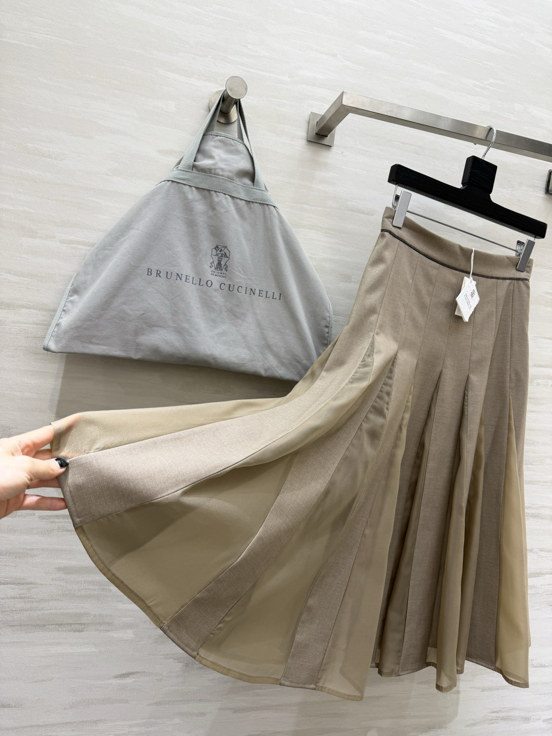 #Brunello Cucinell♡²⁶拼纱大摆半裙｜顶流的温柔氛围感✨BC这条半裙真的把「高级感」和