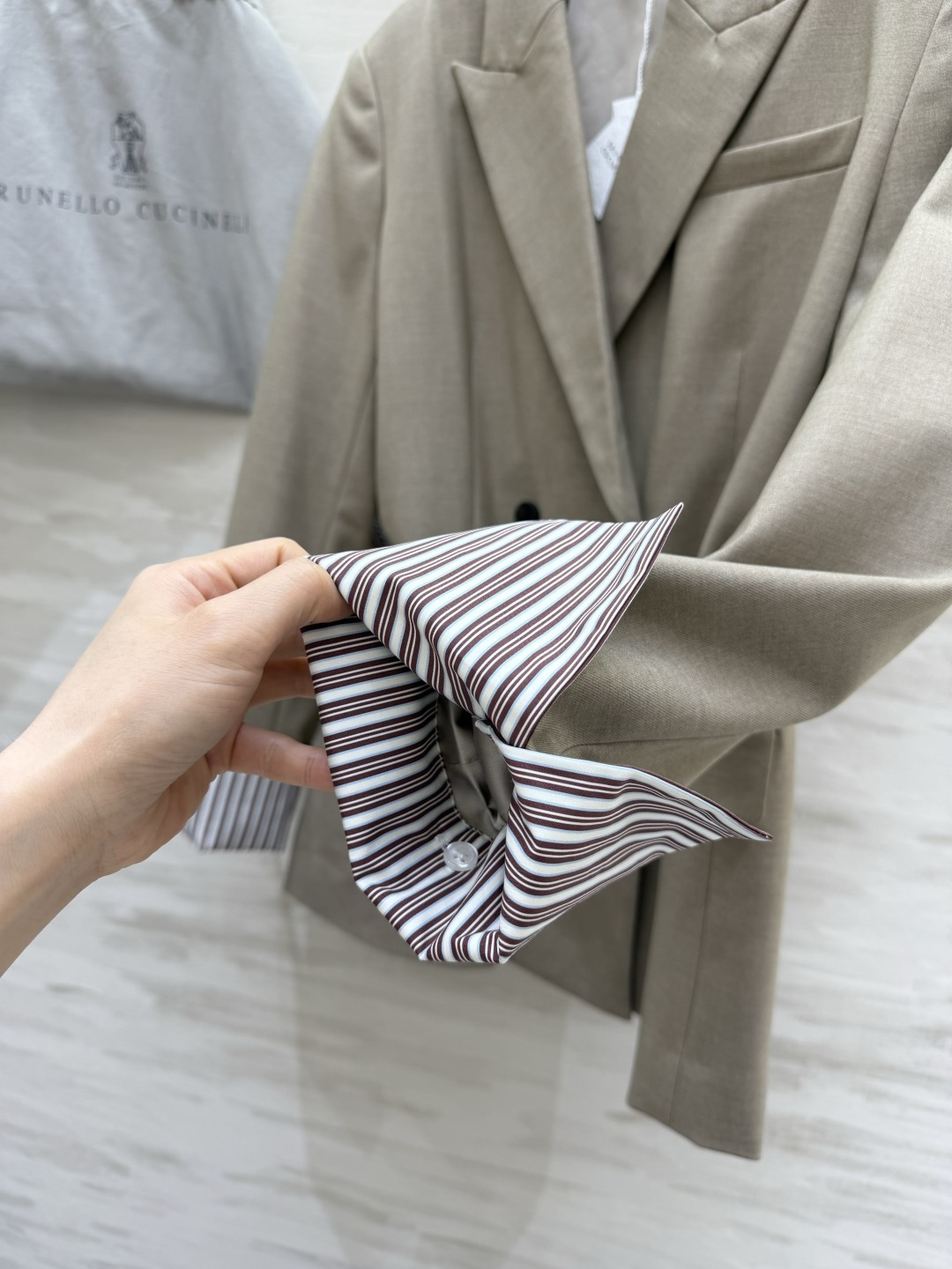 #Brunello Cucinell♡²⁶双排扣收腰西装｜顶流的松弛感高级✨被BC这件西装美到失语！真正