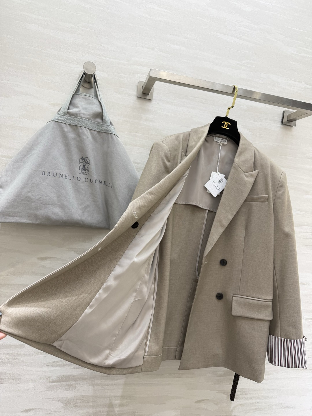 #Brunello Cucinell♡²⁶双排扣收腰西装｜顶流的松弛感高级✨被BC这件西装美到失语！真正