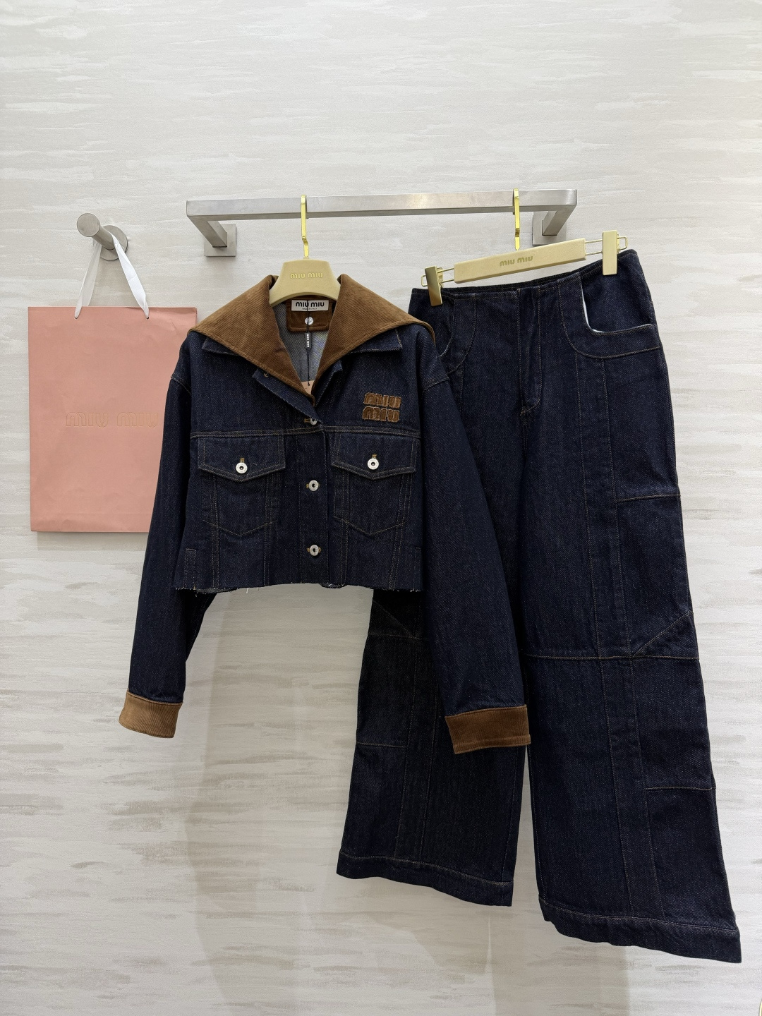 #MiuMi♡²⁶复古拼接阔腿牛仔裤 甜酷少女的长腿神器✨版型封神 高腰阔腿+立体拼接剪裁 秒变三七分大