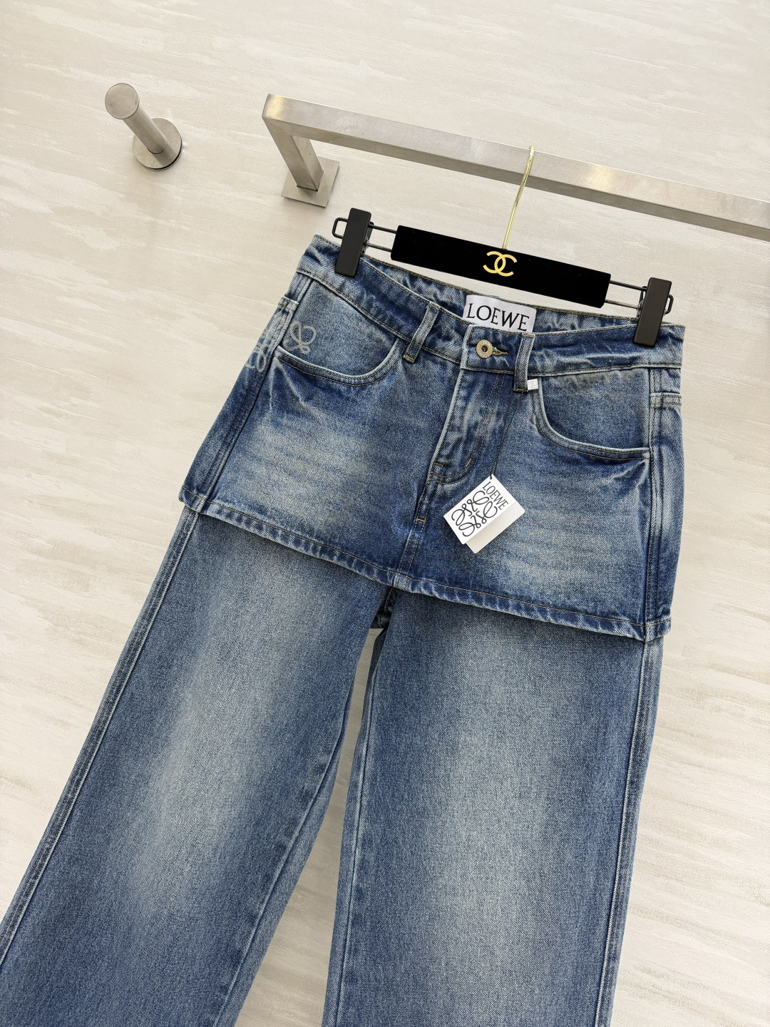 #LOEW♡²⁶假两件叠层阔腿牛仔裤 把先锋设计和实穿感焊死的神裤！假两件裙裤设计，一秒解锁辣妹穿搭！高