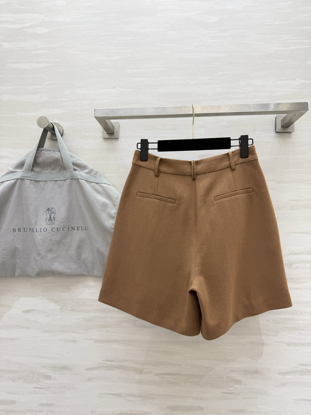 #Brunello Cucinell♡²⁶驼色高腰A字短裤✨意大利顶奢的松弛感 藏在每一处细节里 高腰+