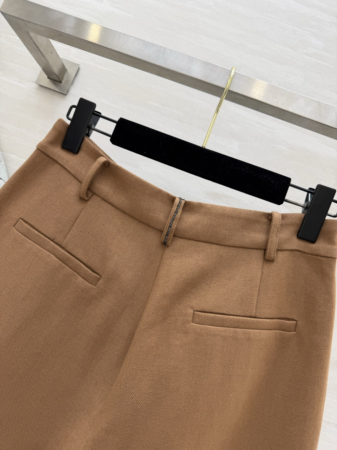 #Brunello Cucinell♡²⁶驼色高腰A字短裤✨意大利顶奢的松弛感 藏在每一处细节里 高腰+