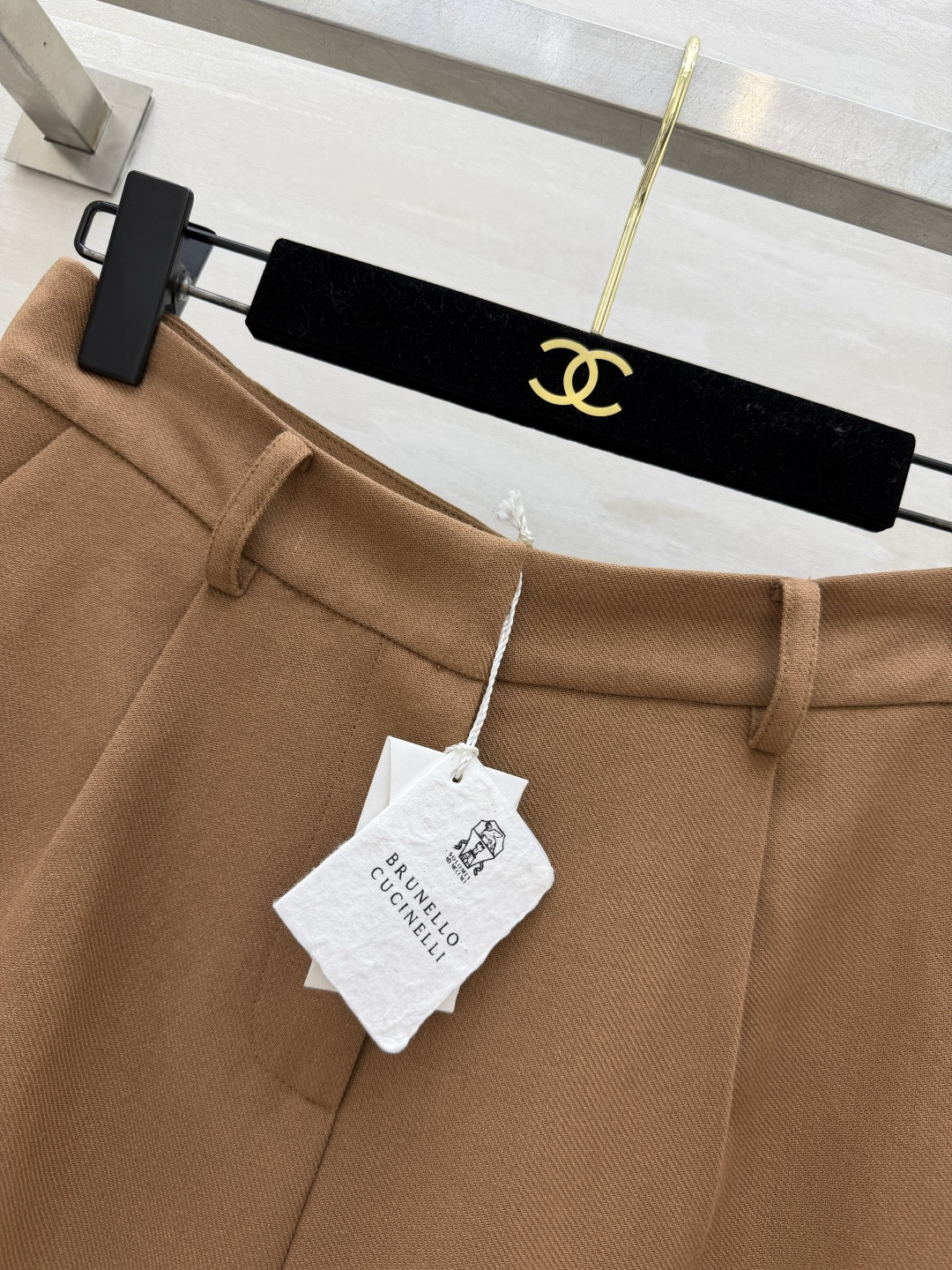 #Brunello Cucinell♡²⁶驼色高腰A字短裤✨意大利顶奢的松弛感 藏在每一处细节里 高腰+