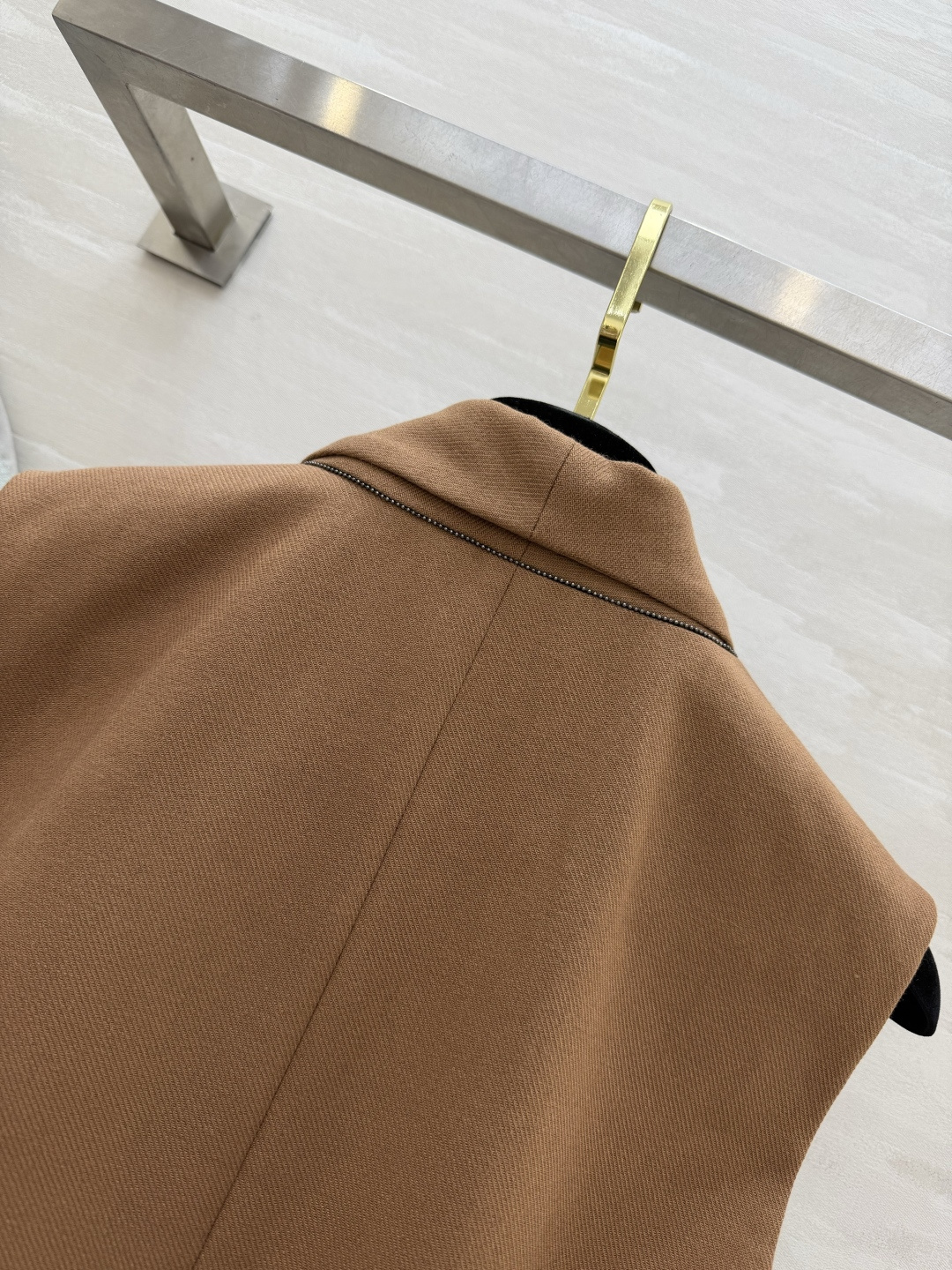 #Brunello Cucinell♡²⁶ 驼色青果领收腰马甲✨意大利顶奢的松弛感 被这件狠狠拿捏了 青