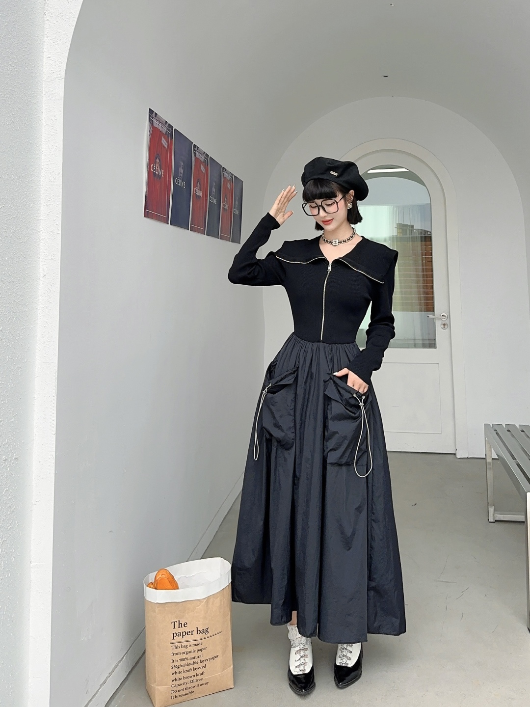 #Prad♡²⁶针织拼接大摆连衣裙 这件黑裙直接把「清冷贵气」焊在身上了🖤大翻领+金属拉链 自带法式慵懒