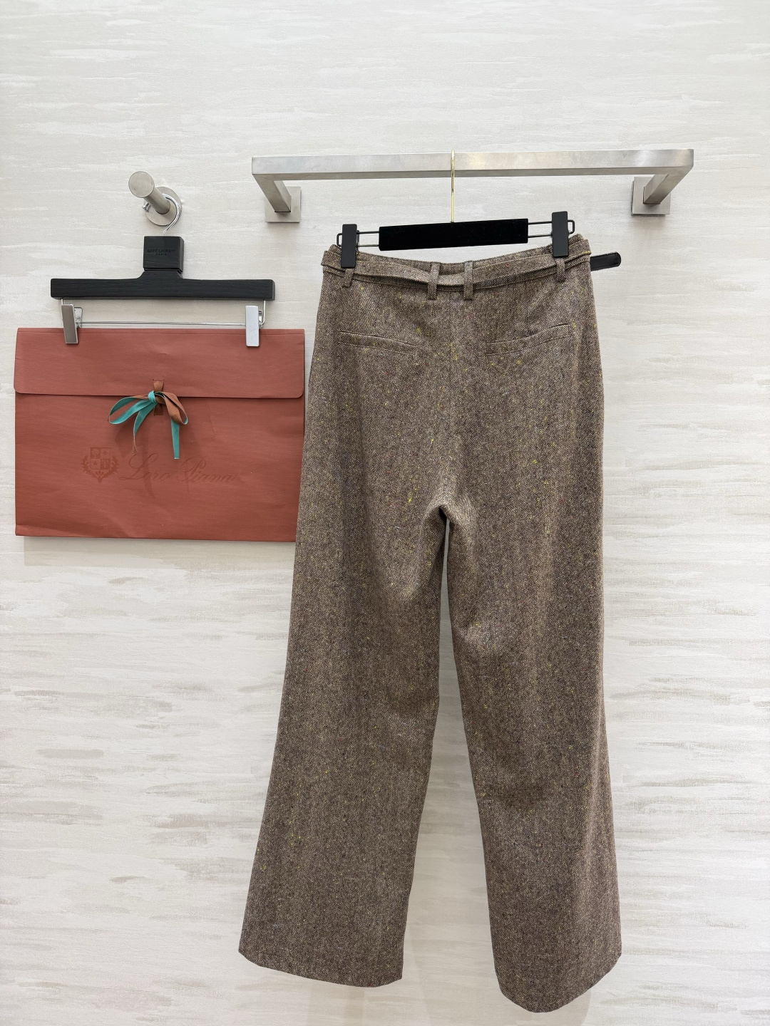 #Loro Pian♡²⁶彩点花呢阔腿裤✨顶奢面料自带的松弛感谁懂啊！混彩花呢肌理感拉满，低调显贵高腰+