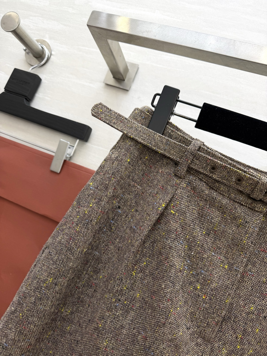 #Loro Pian♡²⁶彩点花呢阔腿裤✨顶奢面料自带的松弛感谁懂啊！混彩花呢肌理感拉满，低调显贵高腰+