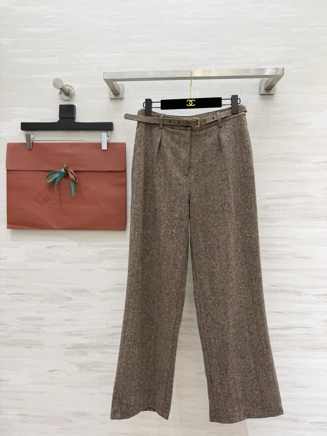 #Loro Pian♡²⁶彩点花呢阔腿裤✨顶奢面料自带的松弛感谁懂啊！混彩花呢肌理感拉满，低调显贵高腰+