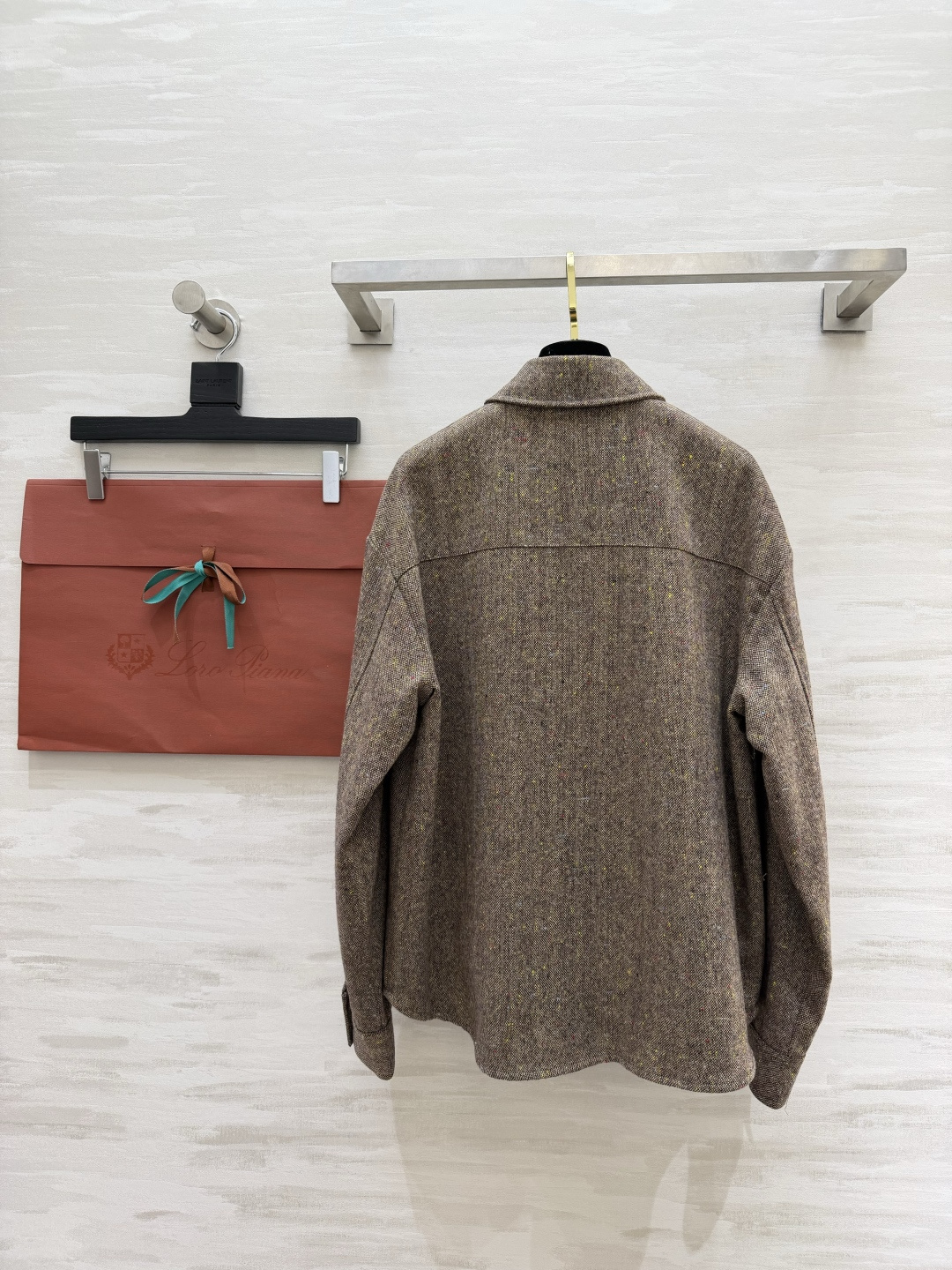 #Loro Pian♡²⁶彩点花呢衬衫式外套✨自带松弛感的老钱风天花板混彩花呢肌理感拉满，低调又显贵宽松