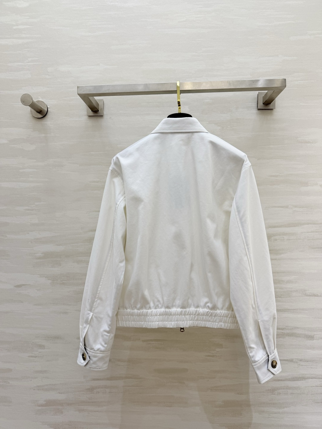 经典美式风 🐎永不过时的Polo经典款夹克白/黑两色可选，干净又百搭翻领+拉链设计，利落又显精神下摆松紧