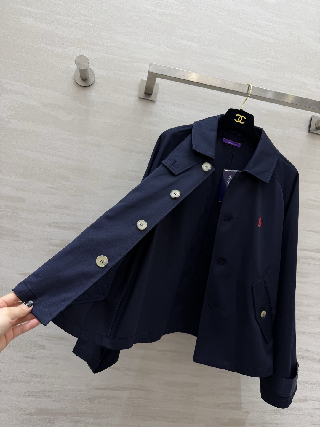 #Ralph Lauren²⁶经典款风衣 永不过时的美式休闲 RL紫标短款风衣真的是王炸单品！三色可选：