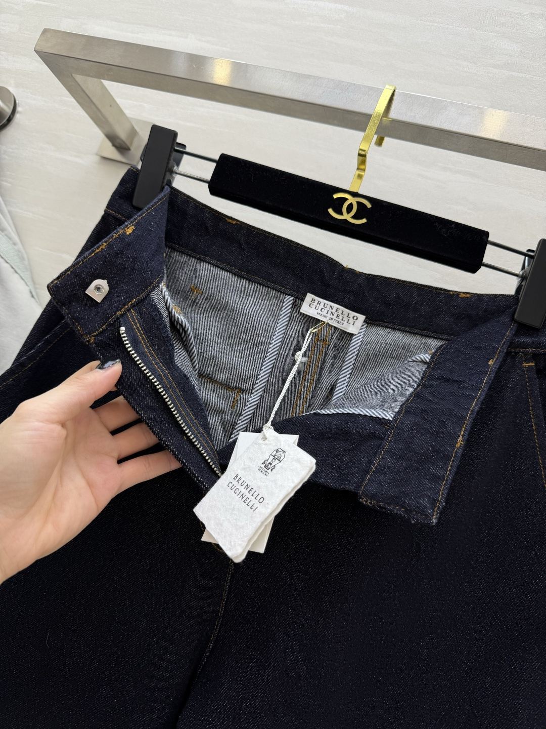 #Brunello Cucinell♡²⁶复古丹宁风直筒牛仔裤 松弛感天花板 藏青牛仔真的太会了！直筒裤