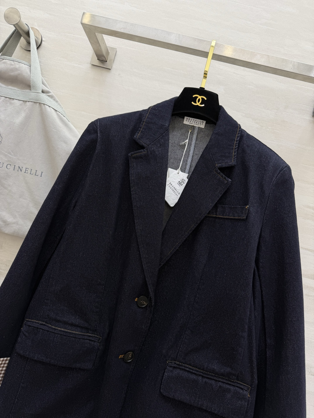 #Brunello Cucinell♡²⁶复古丹宁风西装外套 松弛感天花板 藏青牛仔西装真的太会了！经典