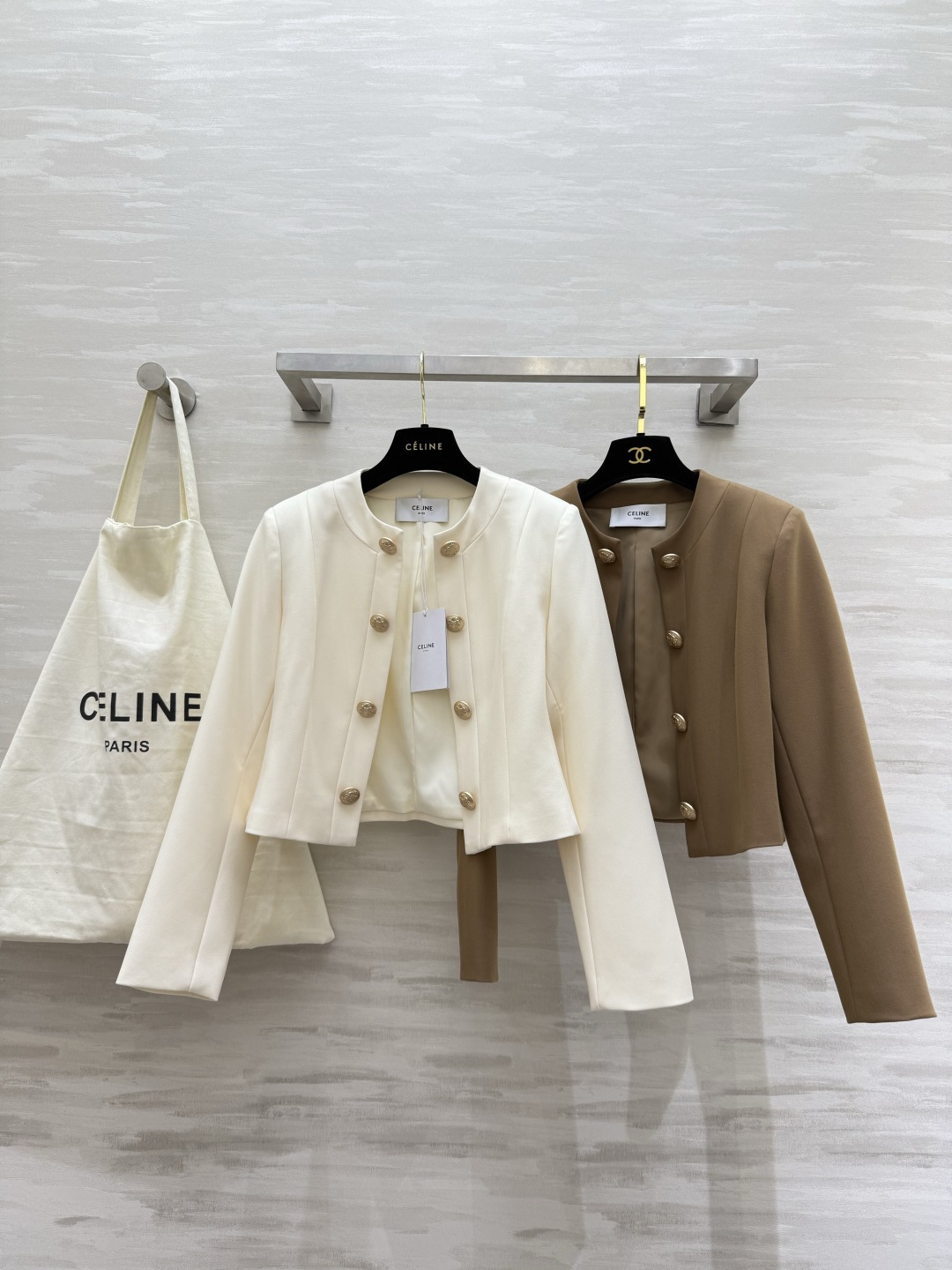 #Celin♡²⁶新款 双排金扣外套 高品质定制 现货首发size：S/M/L/XL（s码肩宽：38，胸