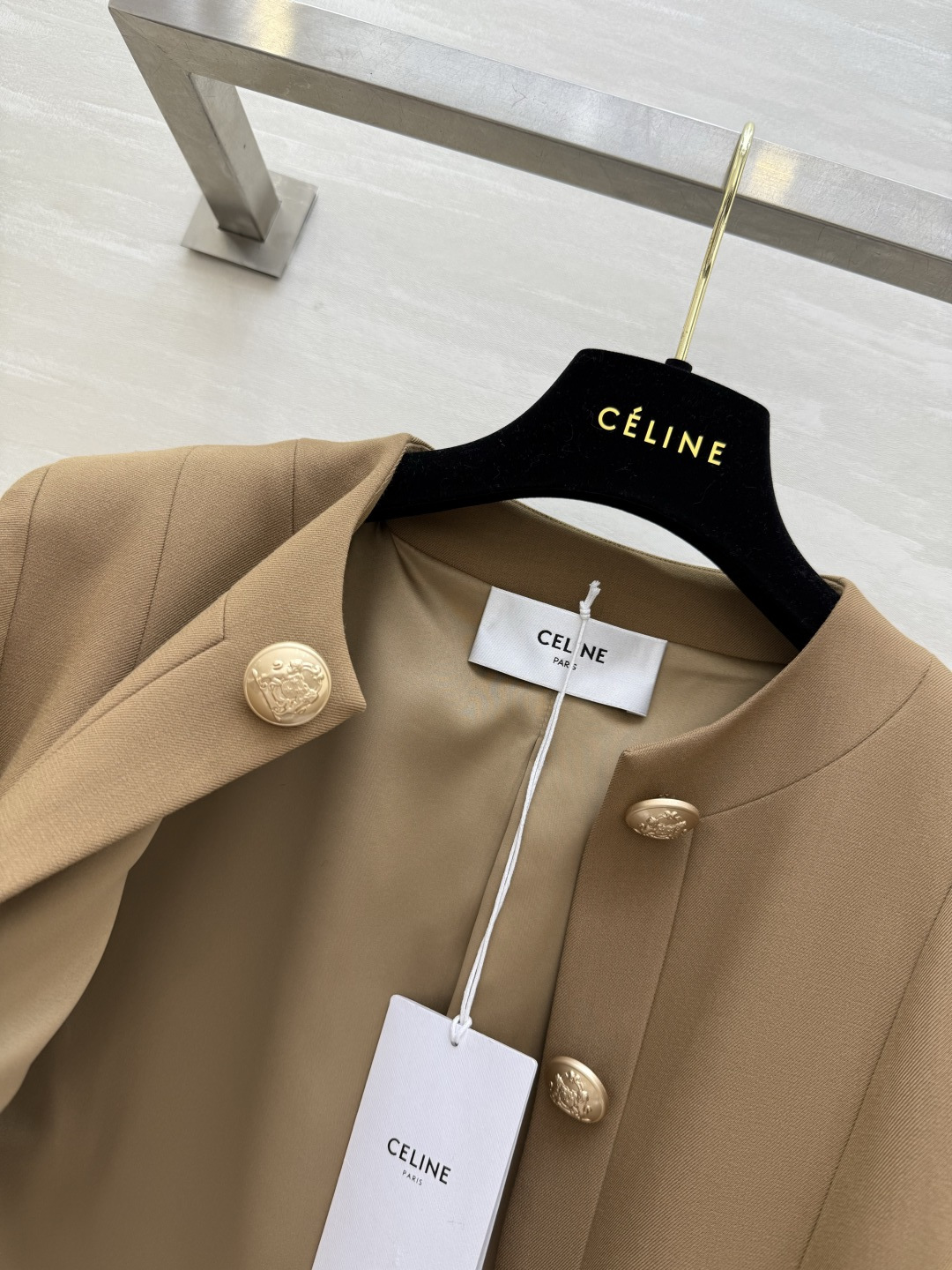 #Celin♡²⁶新款 双排金扣外套 高品质定制 现货首发size：S/M/L/XL（s码肩宽：38，胸