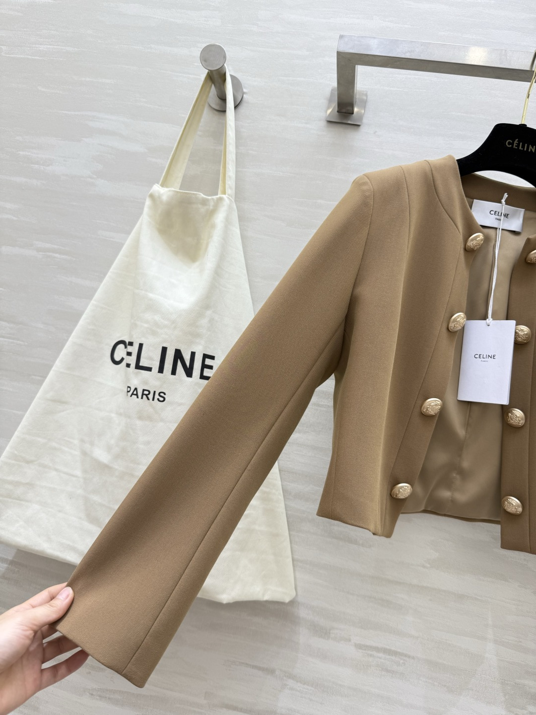 #Celin♡²⁶新款 双排金扣外套 高品质定制 现货首发size：S/M/L/XL（s码肩宽：38，胸