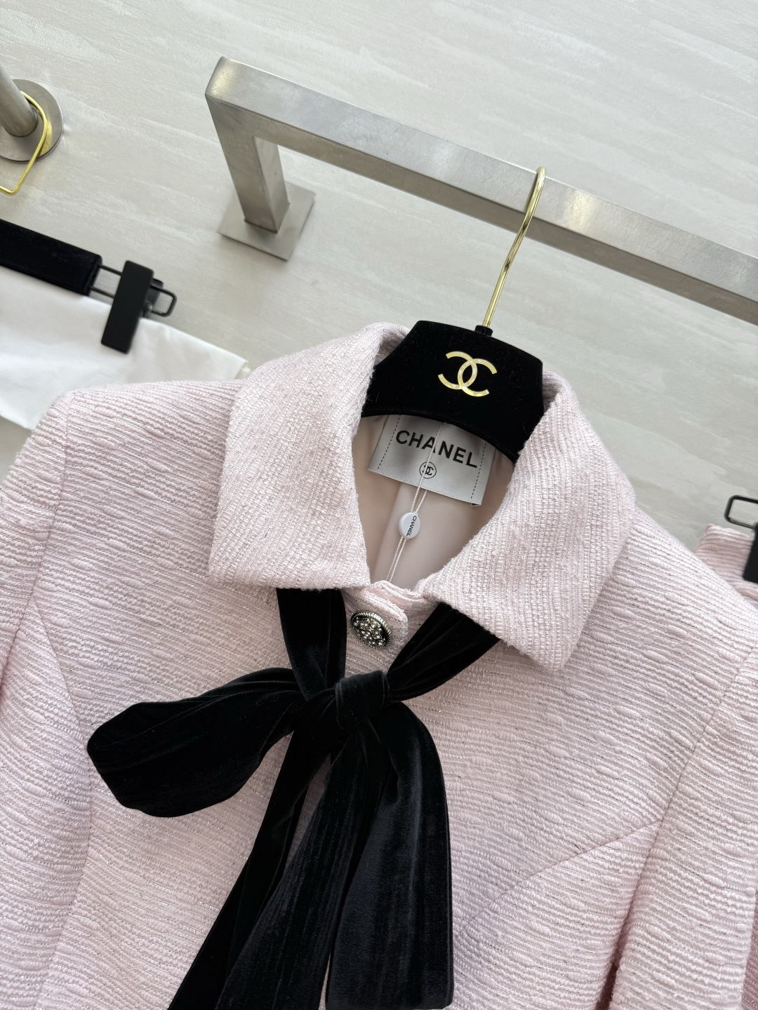 #Chane♡早春新款 千金名媛套装 短款外套+高腰半身裙 经典黑白配色 优雅复古气质满分 外套翻领设计