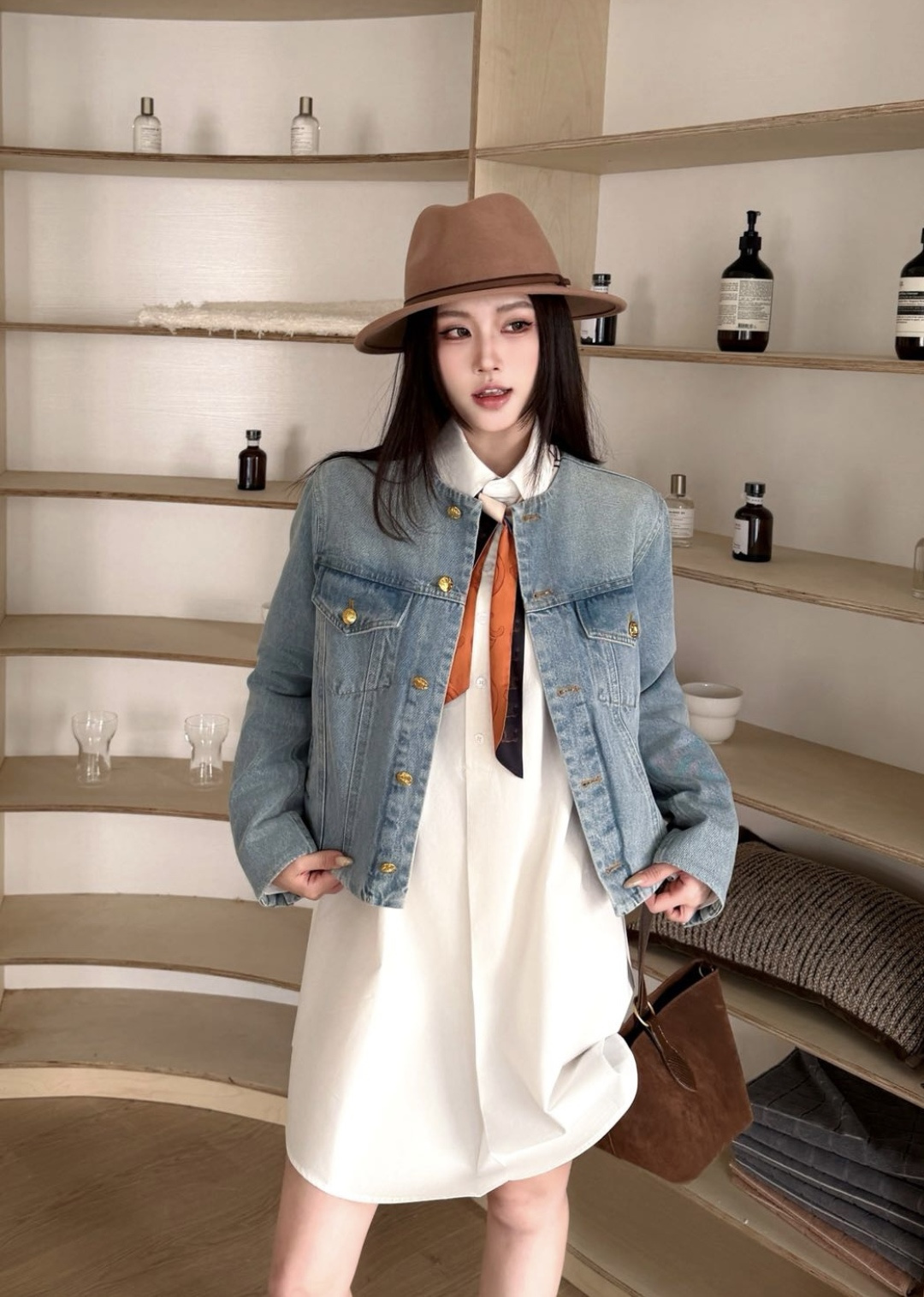 NO:803958,,,19860909,,,Women's clothing