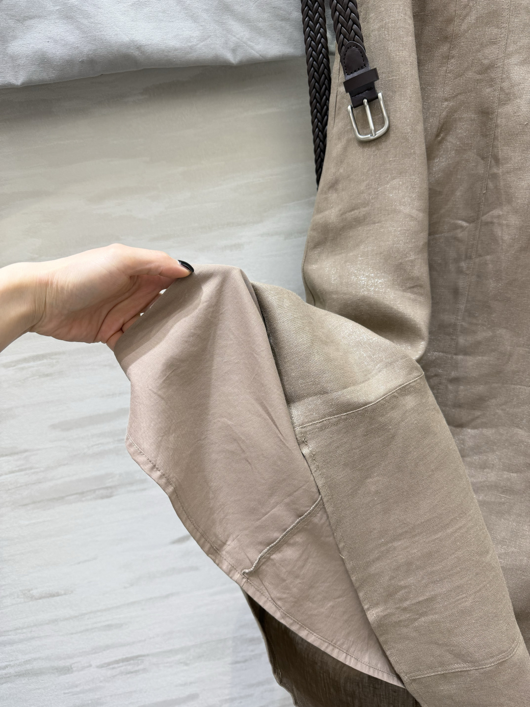 Brunello Cucinell♡²⁶ 无袖亚麻连衣裙 自带呼吸感的亚麻面料 透气又垂坠 圆领+无袖设