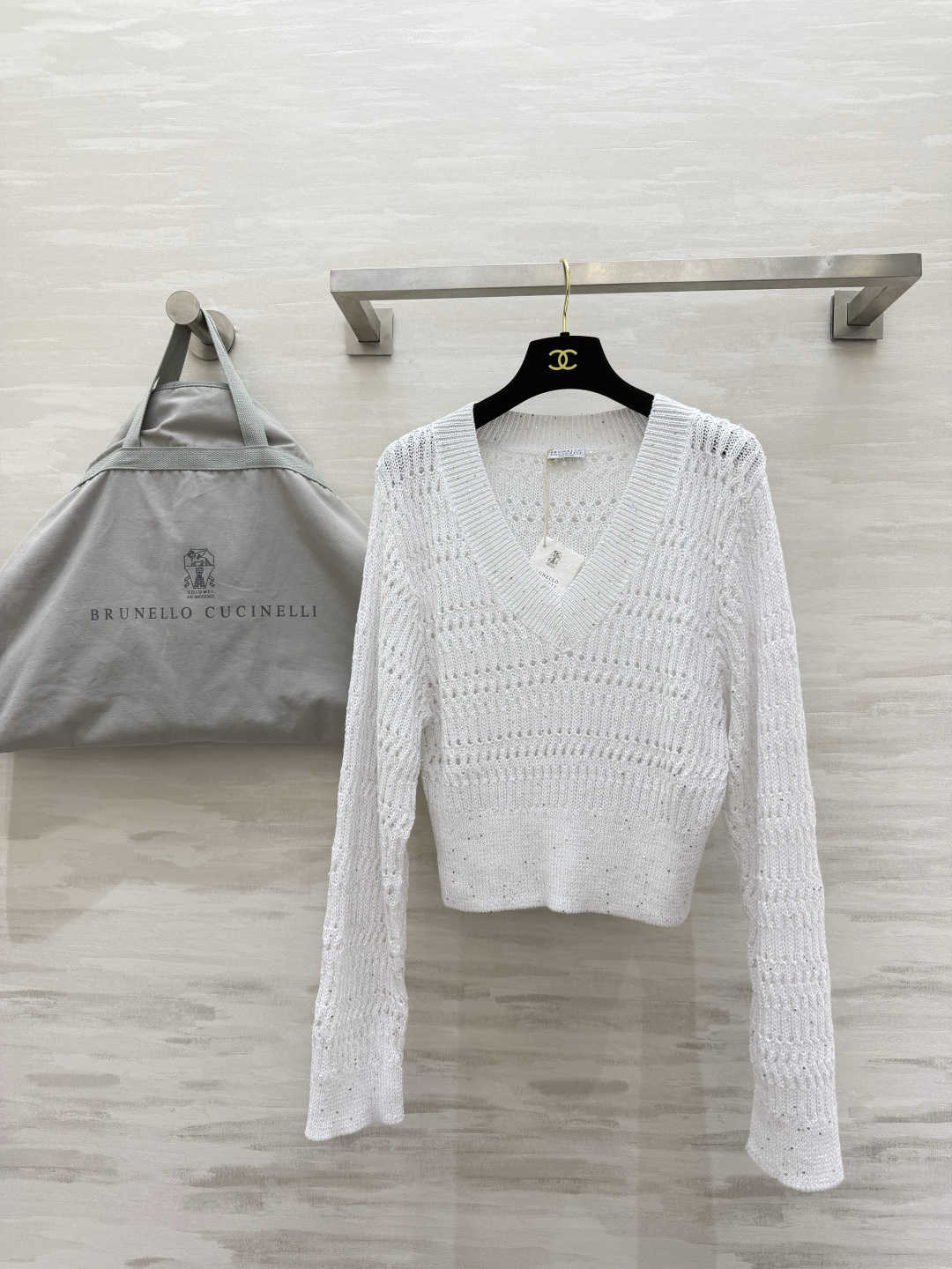 #Brunello Cucinell♡²⁶ss V领镂空针织 干干净净的白色治愈系 定制亚麻亮片纱线🧶 