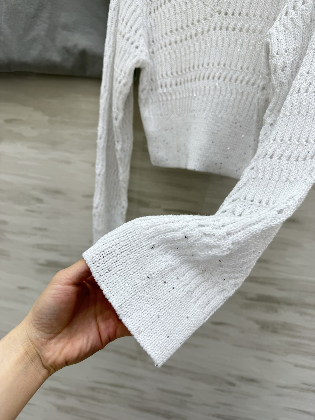 #Brunello Cucinell♡²⁶ss V领镂空针织 干干净净的白色治愈系 定制亚麻亮片纱线🧶 